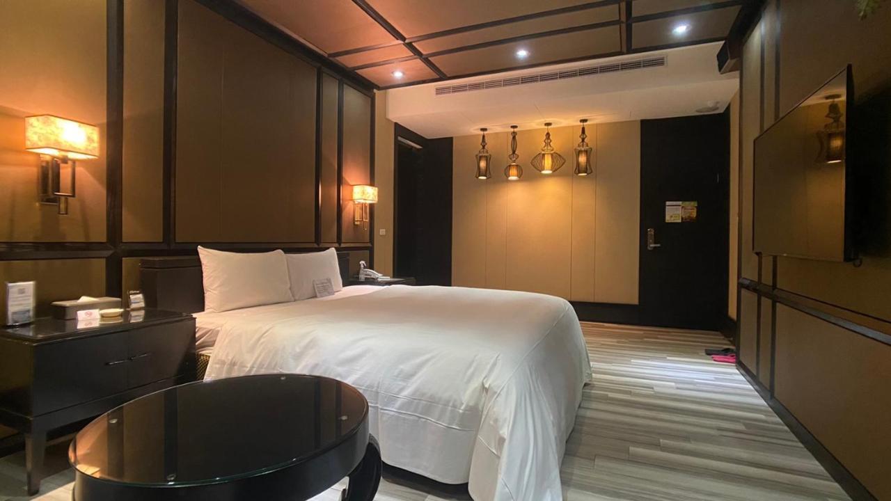 ฮอลลีวูด โมเทล Motel Pitou ภายนอก รูปภาพ