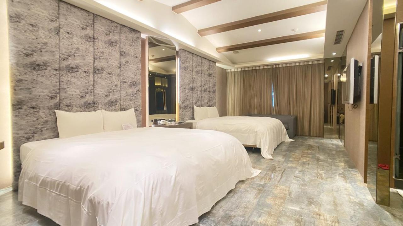 ฮอลลีวูด โมเทล Motel Pitou ภายนอก รูปภาพ